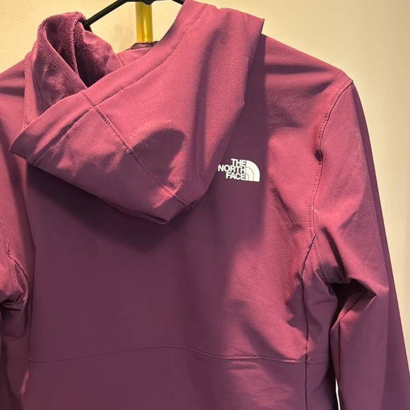 The North Face windwall Maroon Hooded Jacket NWT S - Picture 7 of 16